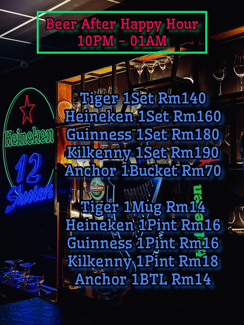 12 Shooters Cafe & Bar — photo 4