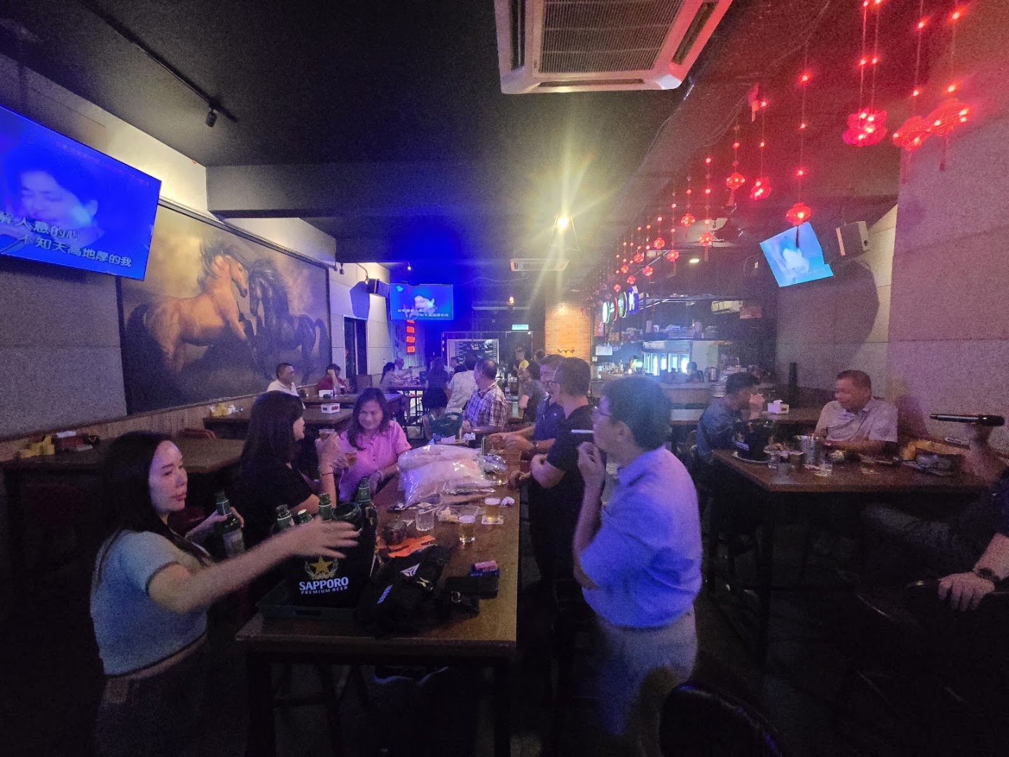 7 Paradise Pub — photo 5
