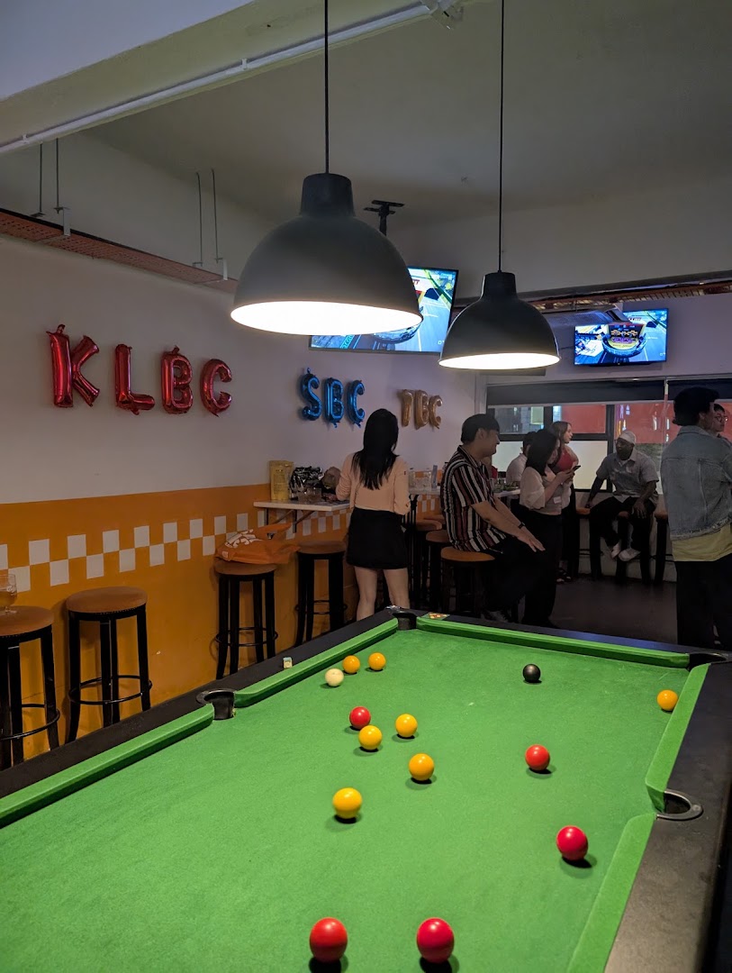 Barrel Sports Bar — photo 5