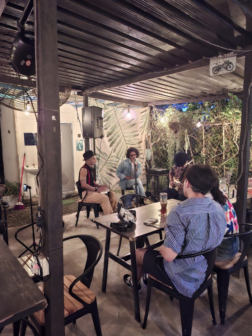 Brian's Bar — photo 4