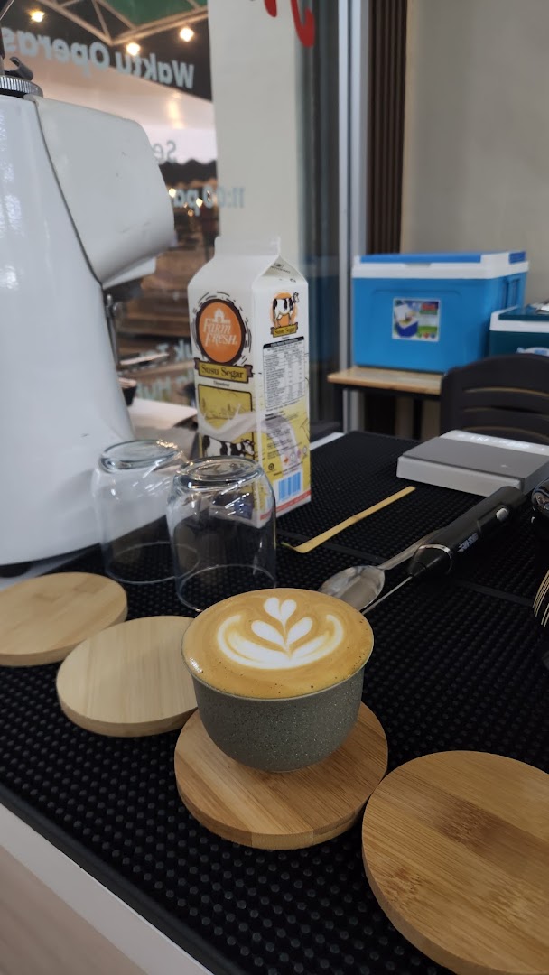 Evé (matcha & coffee) — photo 4