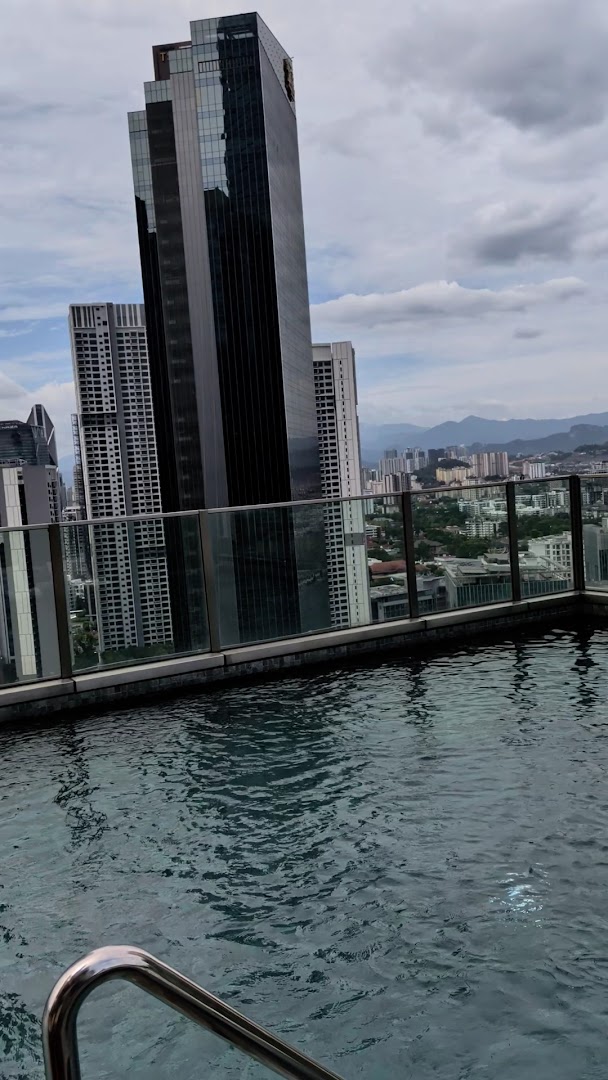 Four Siblings Bar & Lounge at Kimpton Naluria KL — photo 3