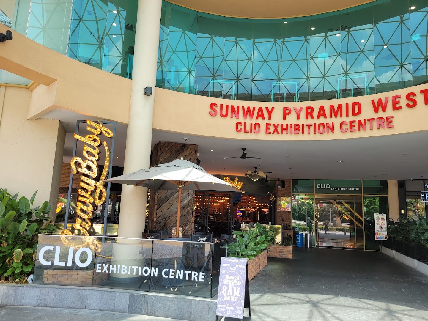 Gravy Baby • Sunway Lagoon Hotel