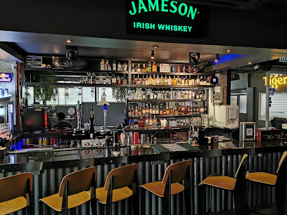 Highlanders Sports Bar