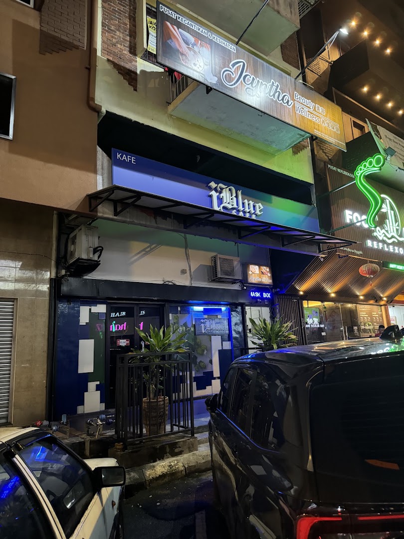 IBlue Pub & Cafe