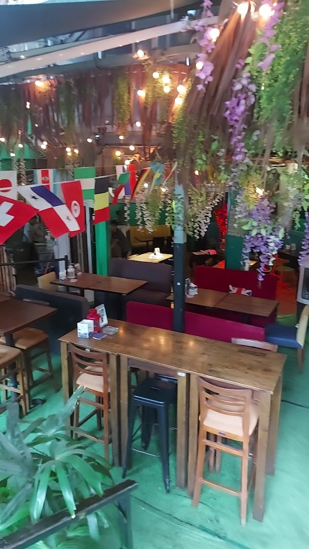 Jungle Bar & Restaurant, Changkat — photo 3