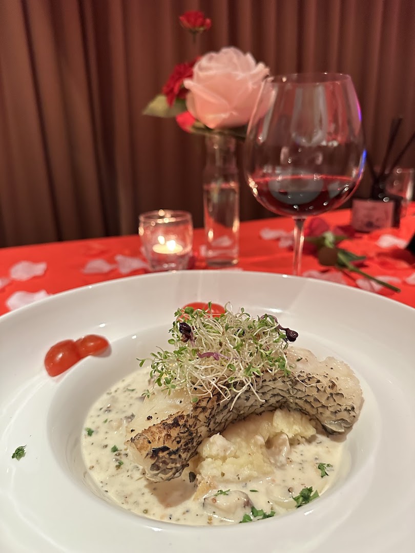 M Lounge Restaurant & Bar — photo 4