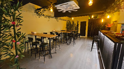 Mammoth Bar