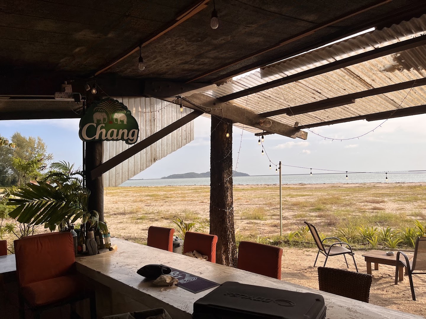 Mirage Beach Bar — photo 2