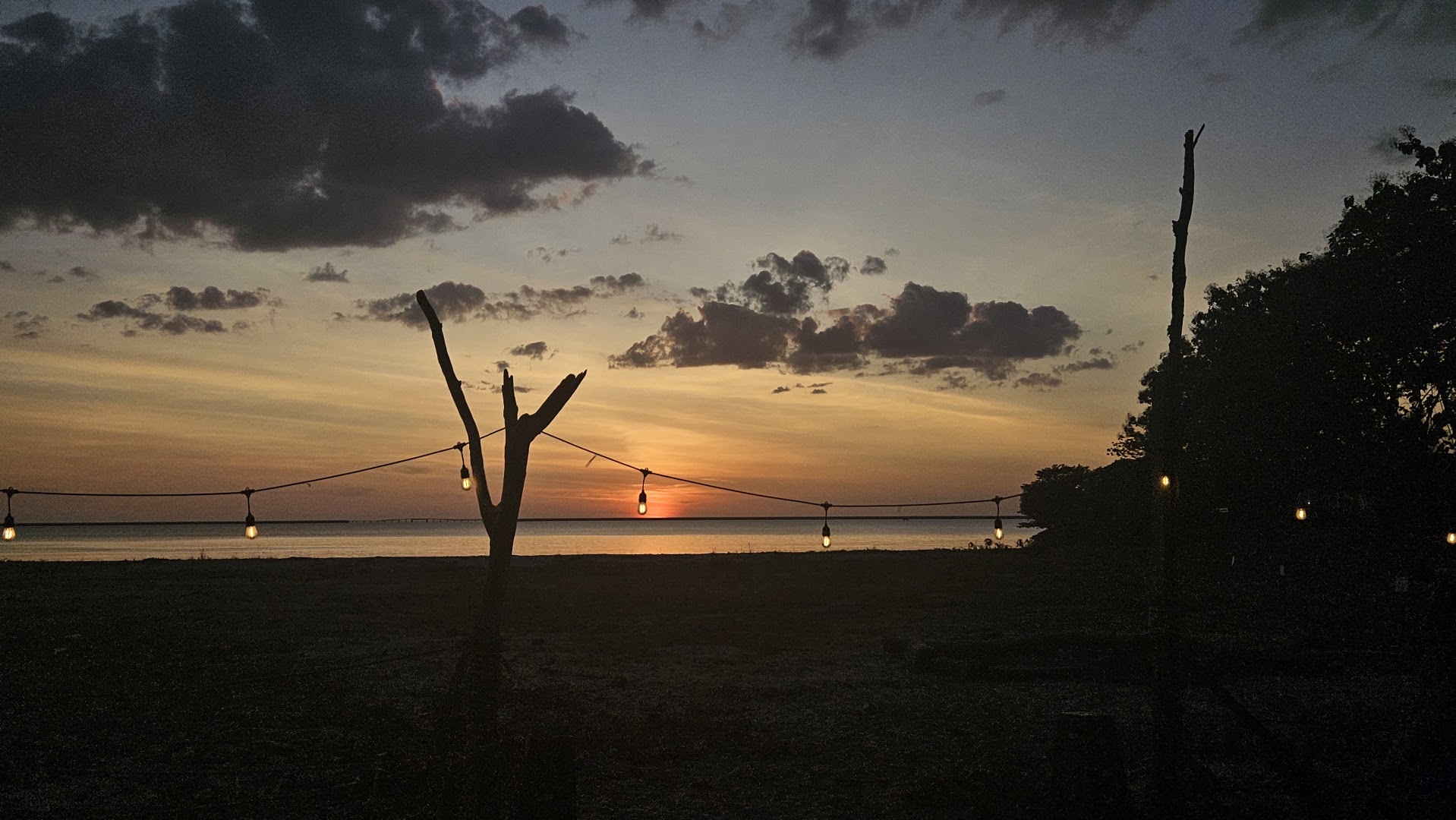 Mirage Beach Bar — photo 3
