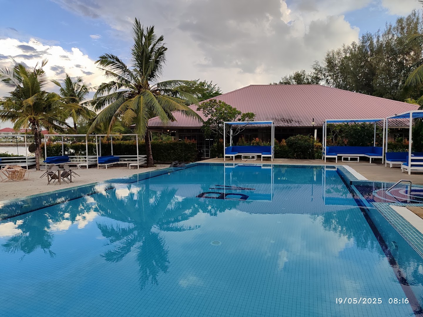 Ocean Cabana — photo 3
