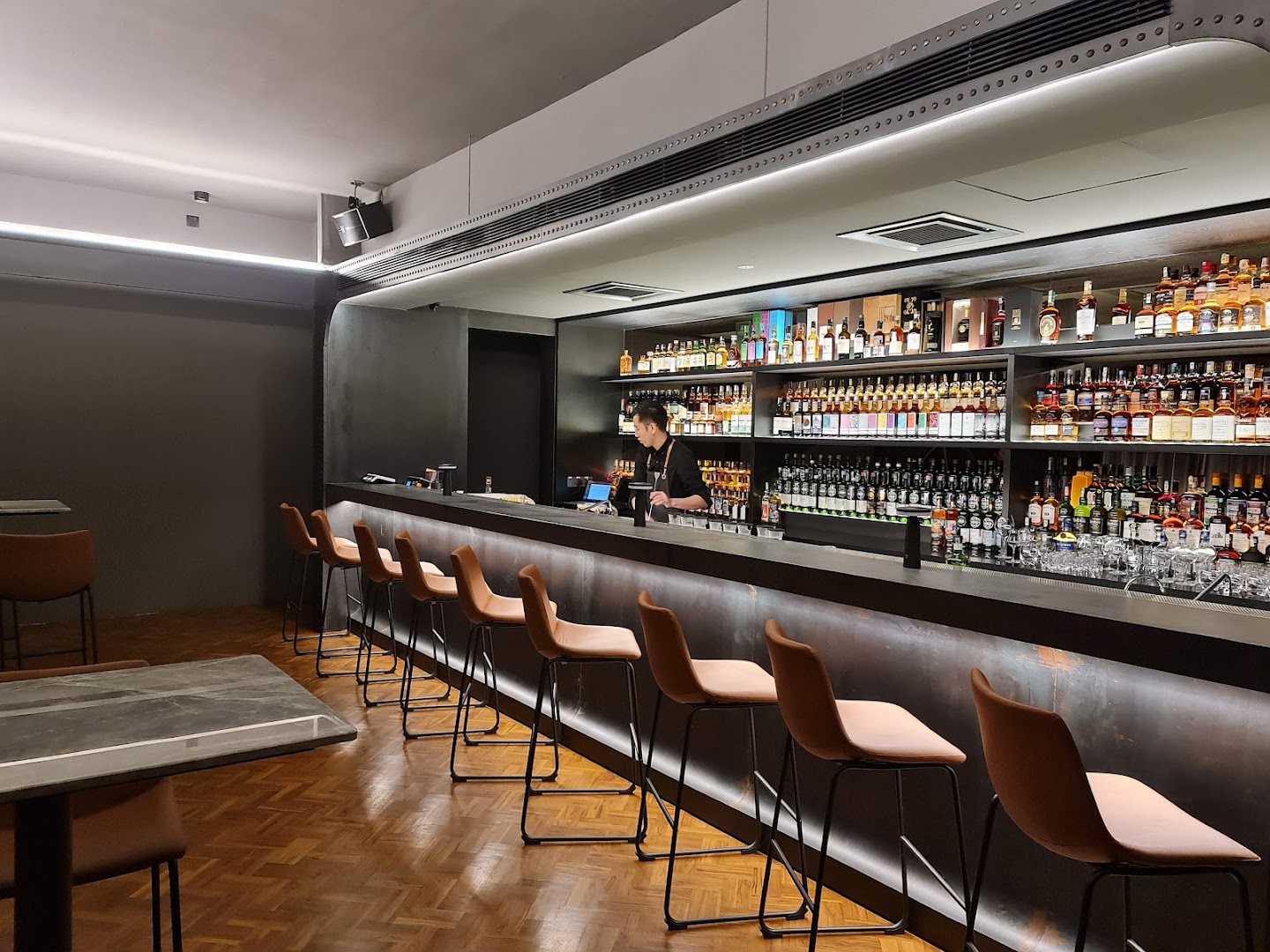 OMNI BAR KL — photo 4