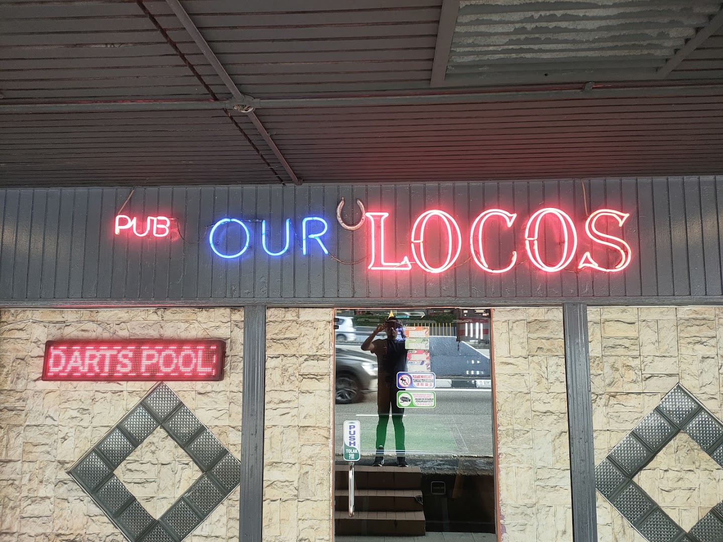 Our Locos Sportsbar & Kitchen @ Ampang — photo 2