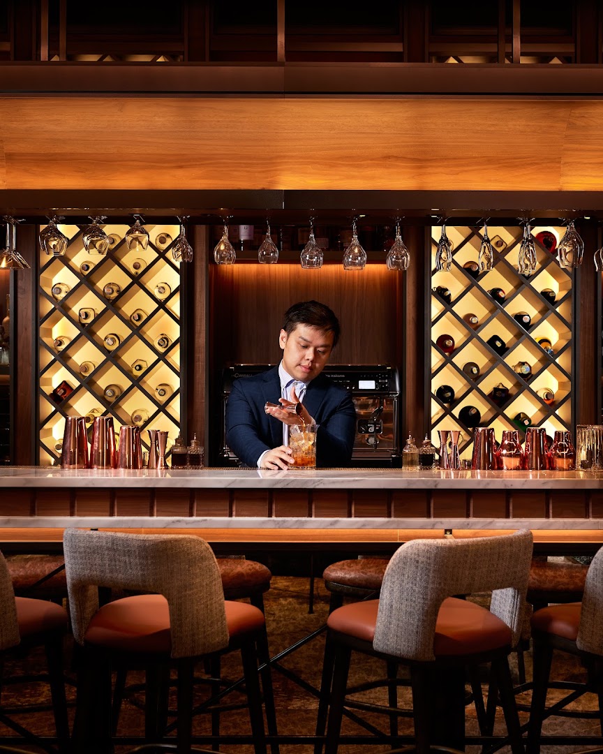 R Bar, Renaissance Kuala Lumpur Hotel — photo 2