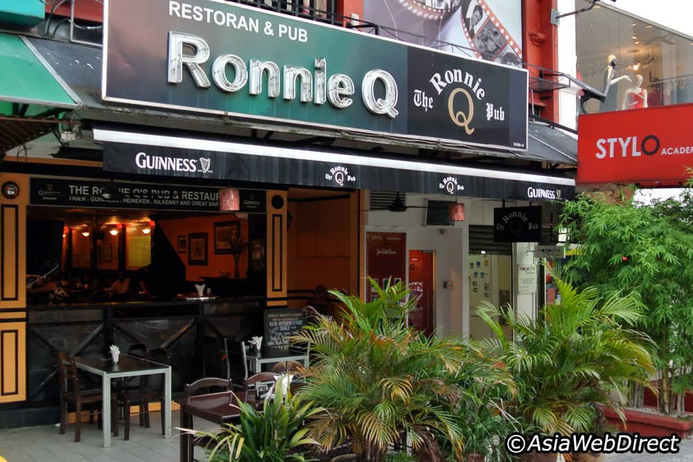 Ronnie Q Pub & Restaurant — photo 2