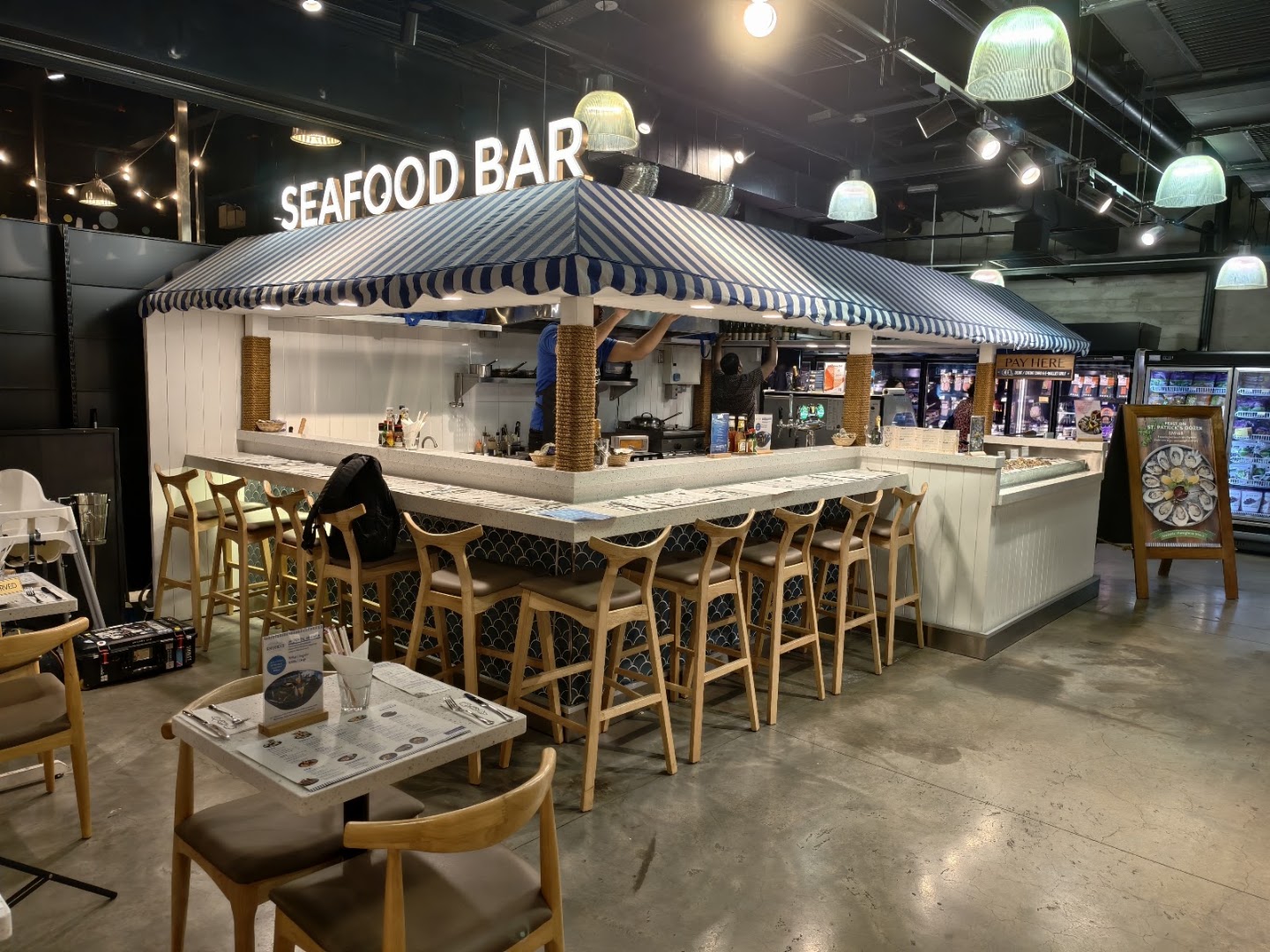 Shucked Oyster And Seafood Bar • Publika — photo 2