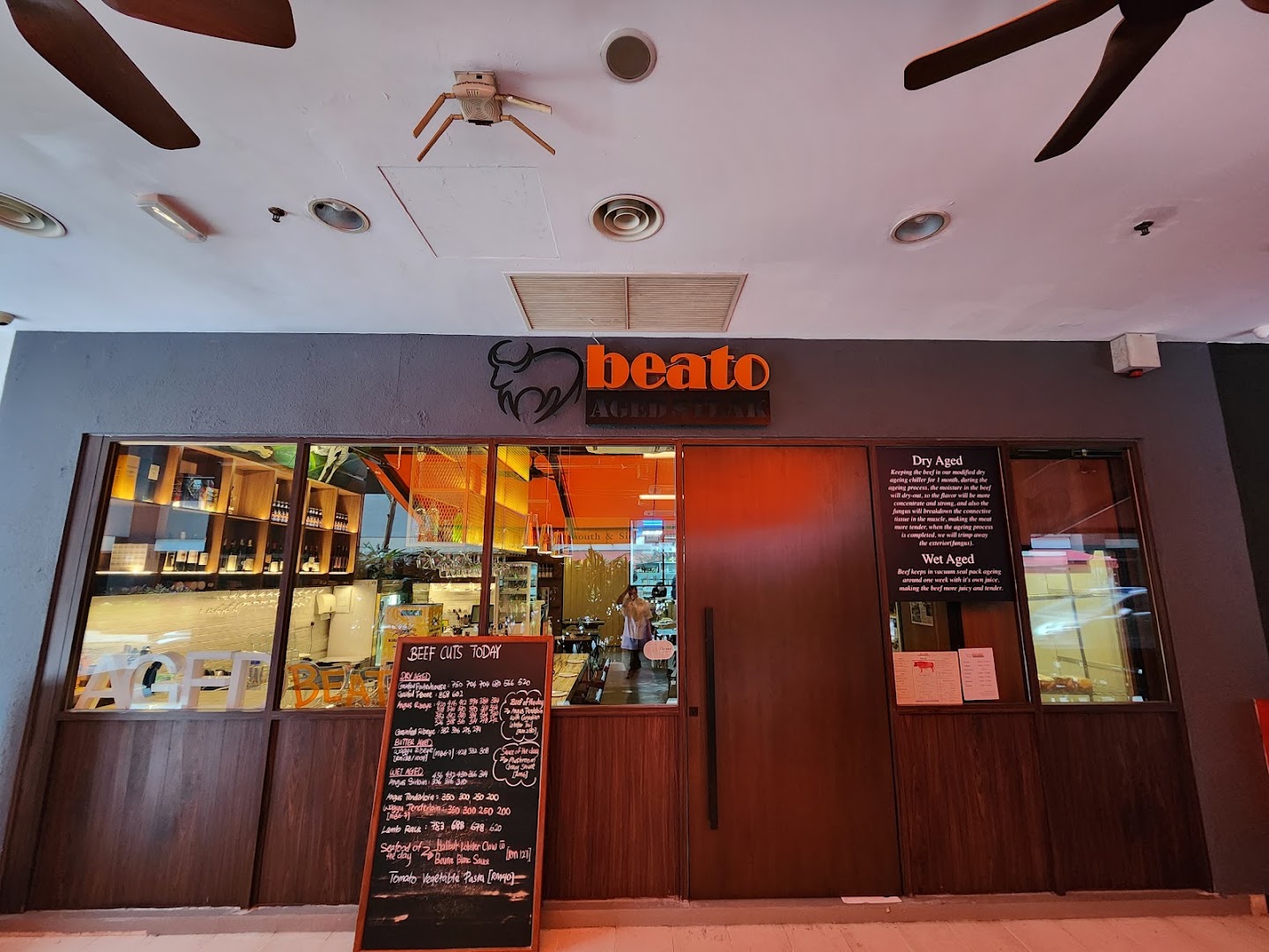 The Beato Steakhouse • Publika — photo 2