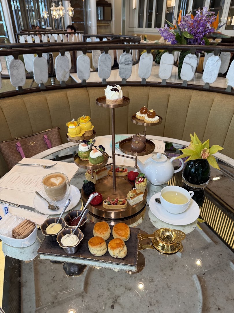 The Lounge at Four Seasons — photo 4