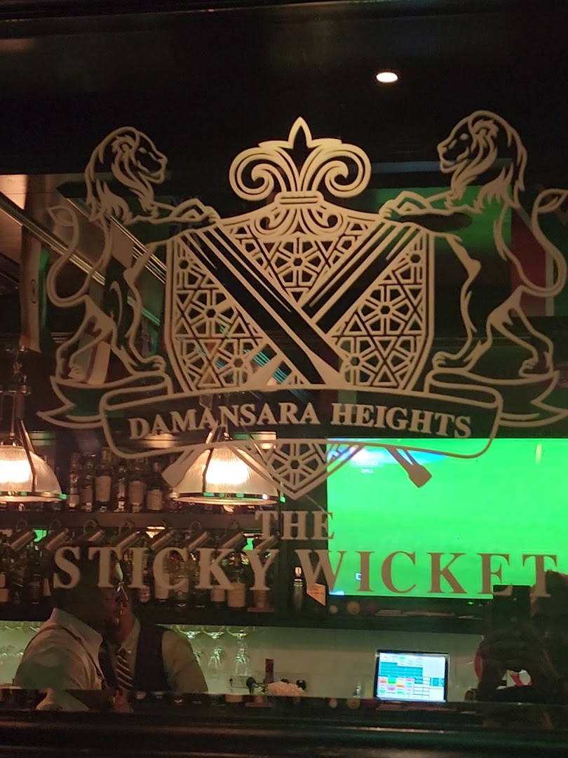The Sticky Wicket, Cricketers' Pub