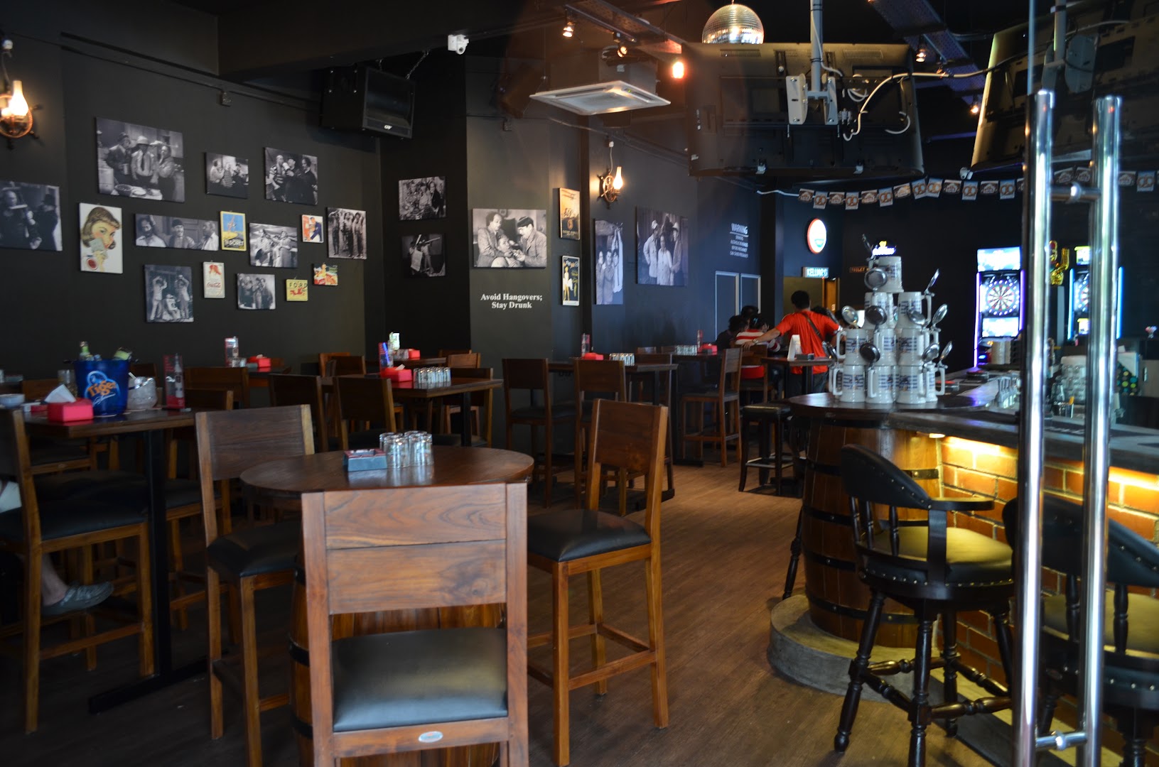 Three Stooges Sunway — photo 2