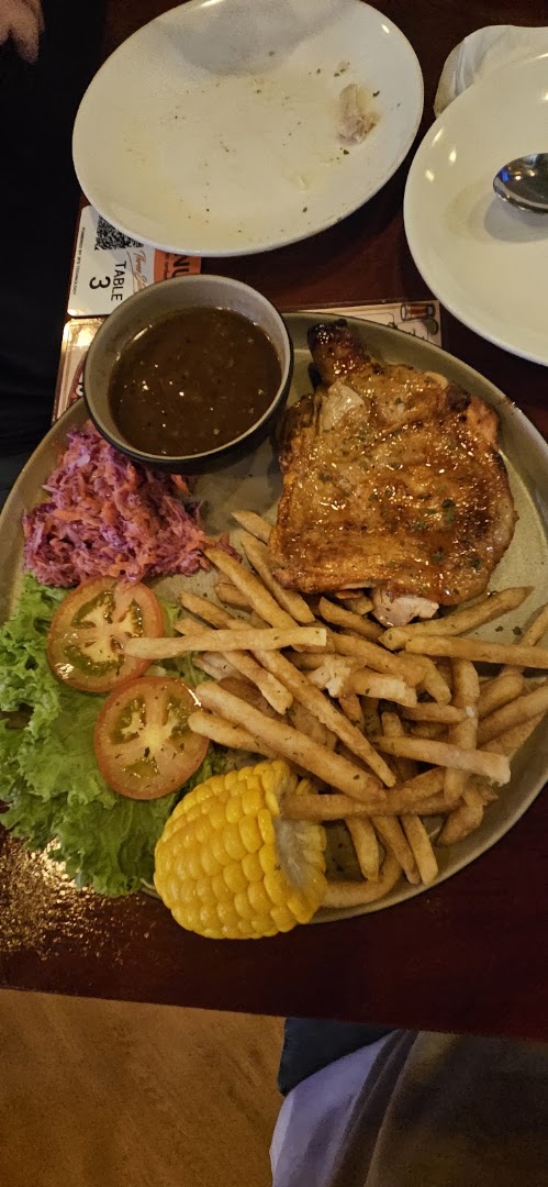 Three Stooges Sunway — photo 4